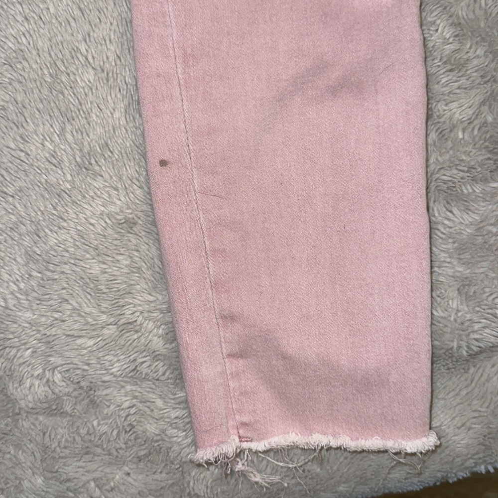 High Rise Universal Thread Jeans - Picture 3 of 6